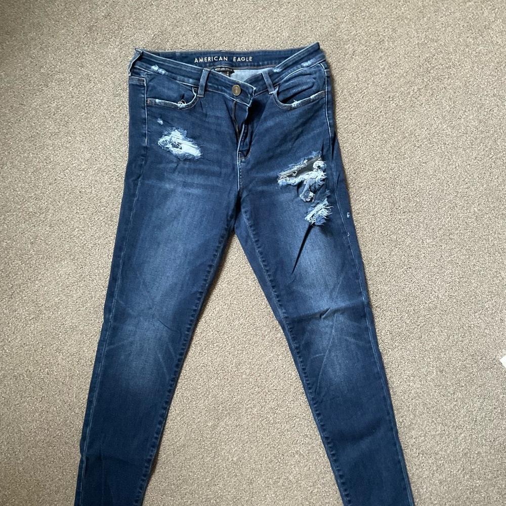 American Eagle Outfitters Women's Dark Blue Distressed Skinny Jeans